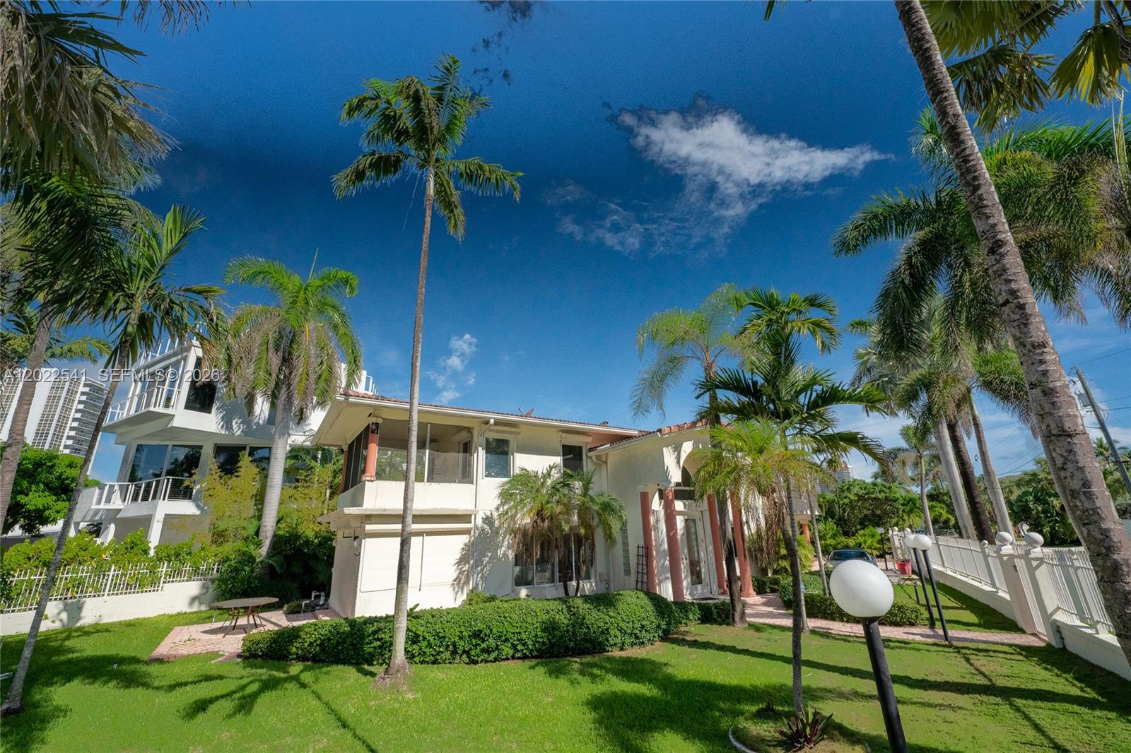 2701 N Atlantic Blvd, Fort Lauderdale FL 33308