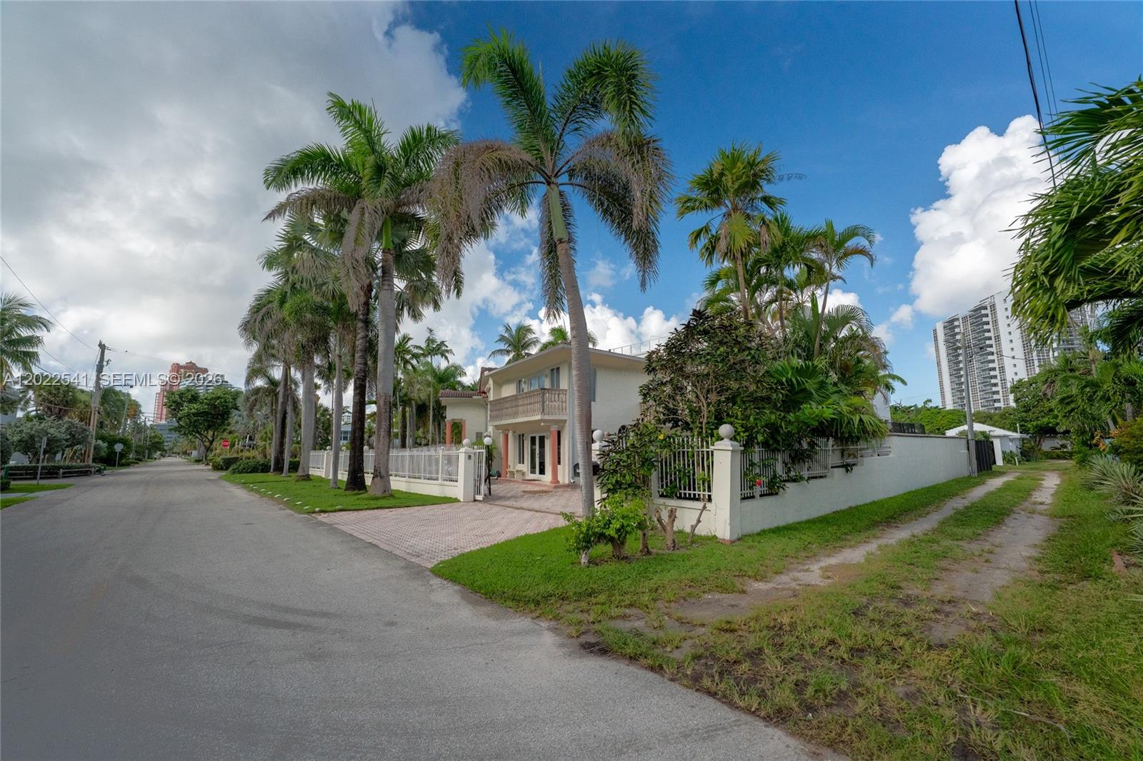2701 N Atlantic Blvd, Fort Lauderdale FL 33308