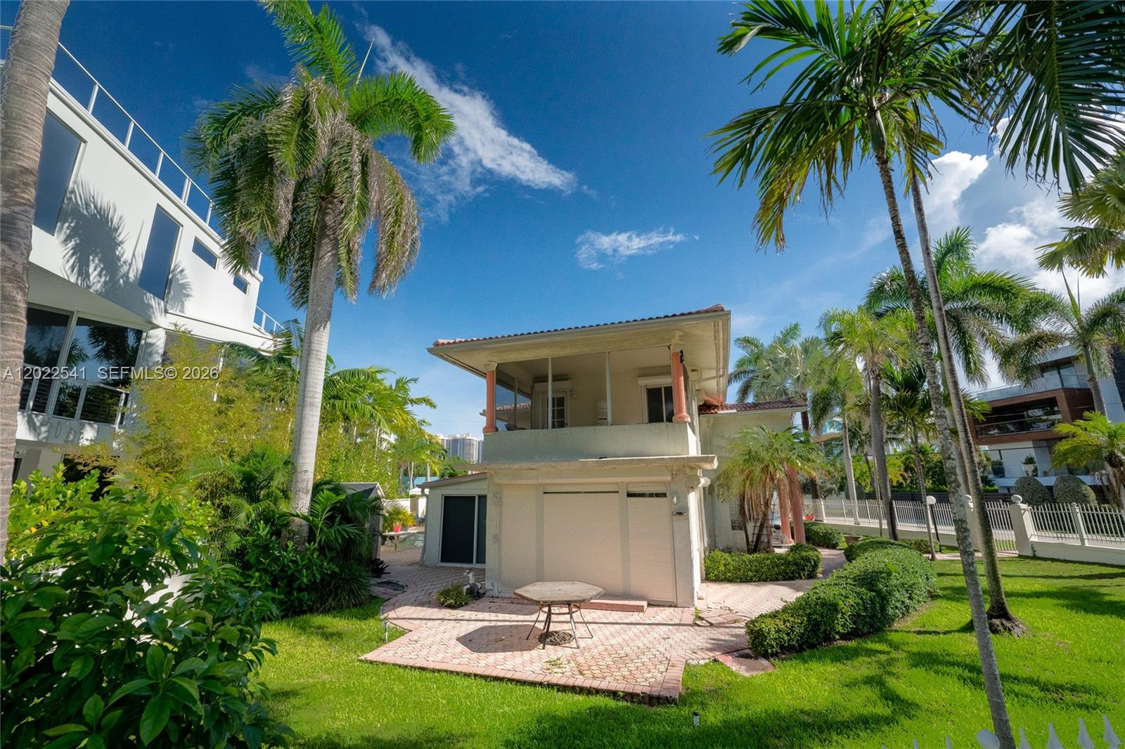 2701 N Atlantic Blvd, Fort Lauderdale FL 33308