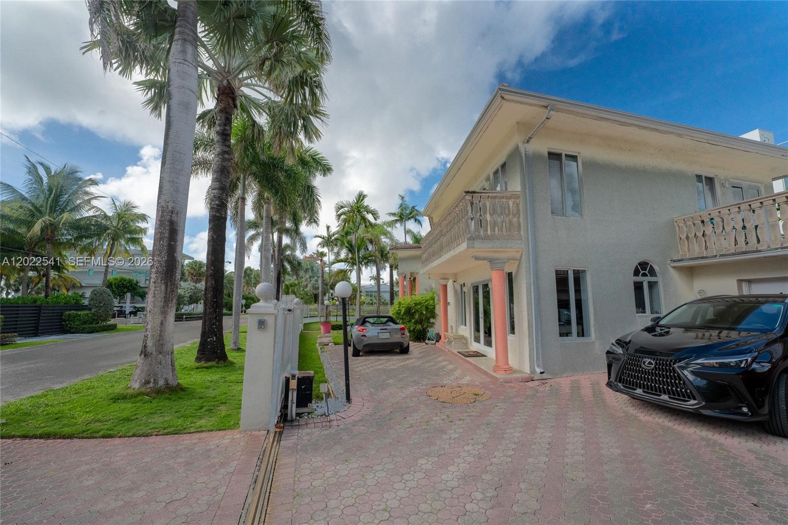 2701 N Atlantic Blvd, Fort Lauderdale FL 33308