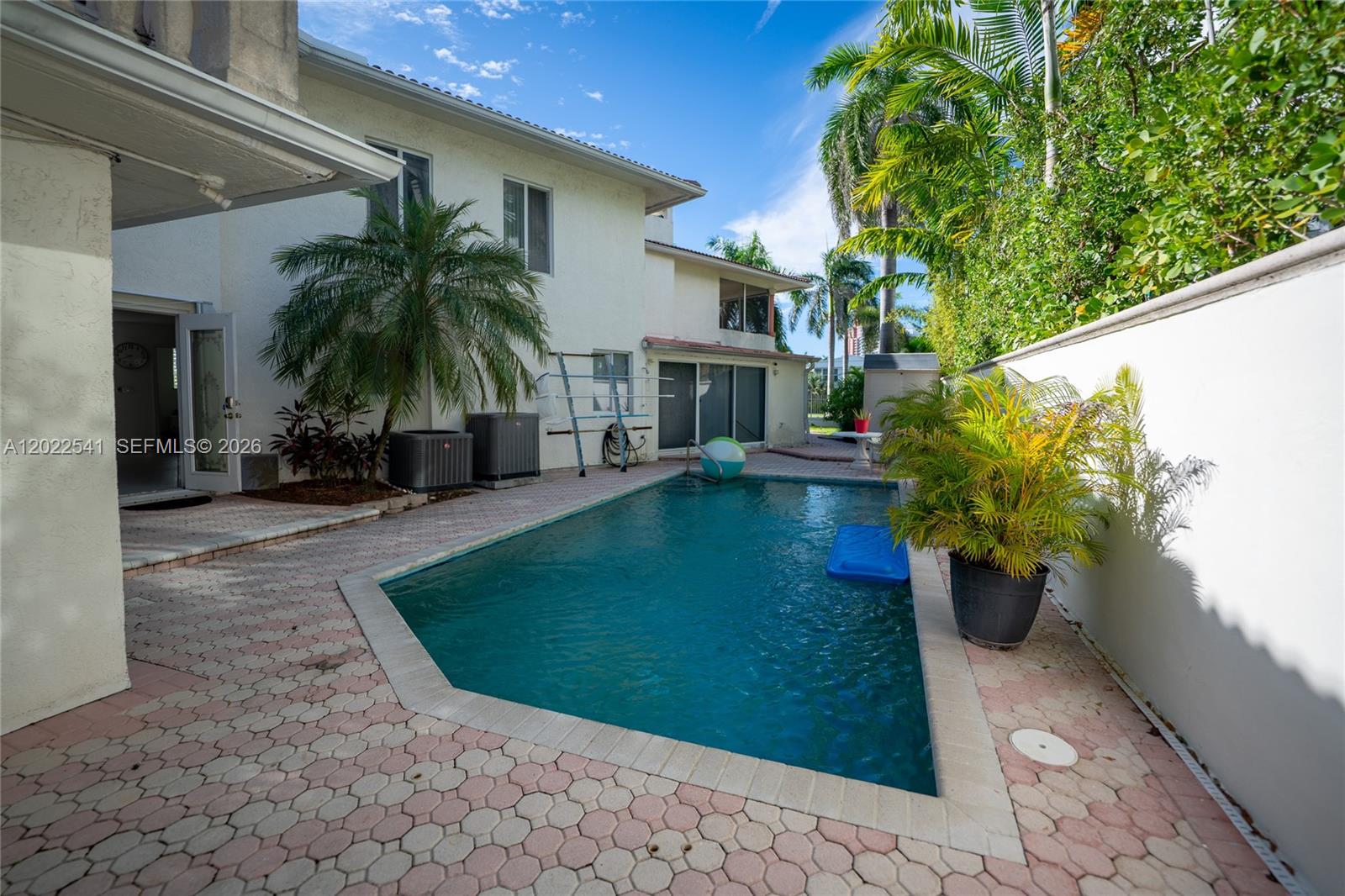 2701 N Atlantic Blvd, Fort Lauderdale FL 33308