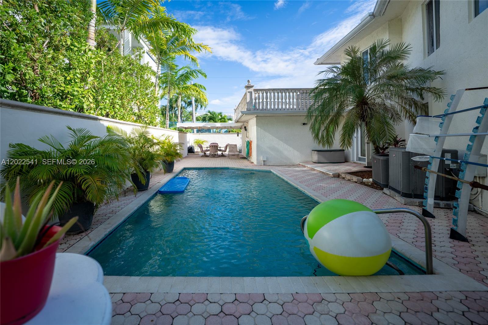 2701 N Atlantic Blvd, Fort Lauderdale FL 33308