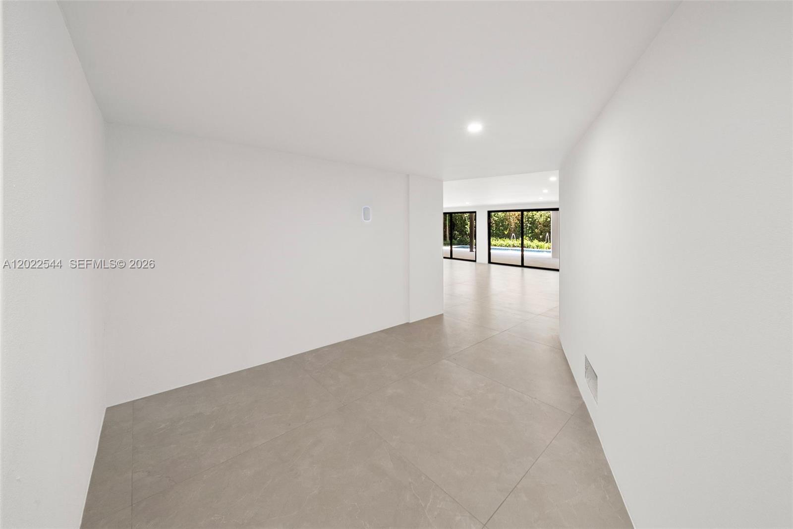 900 NE 75th St, Miami FL 33138