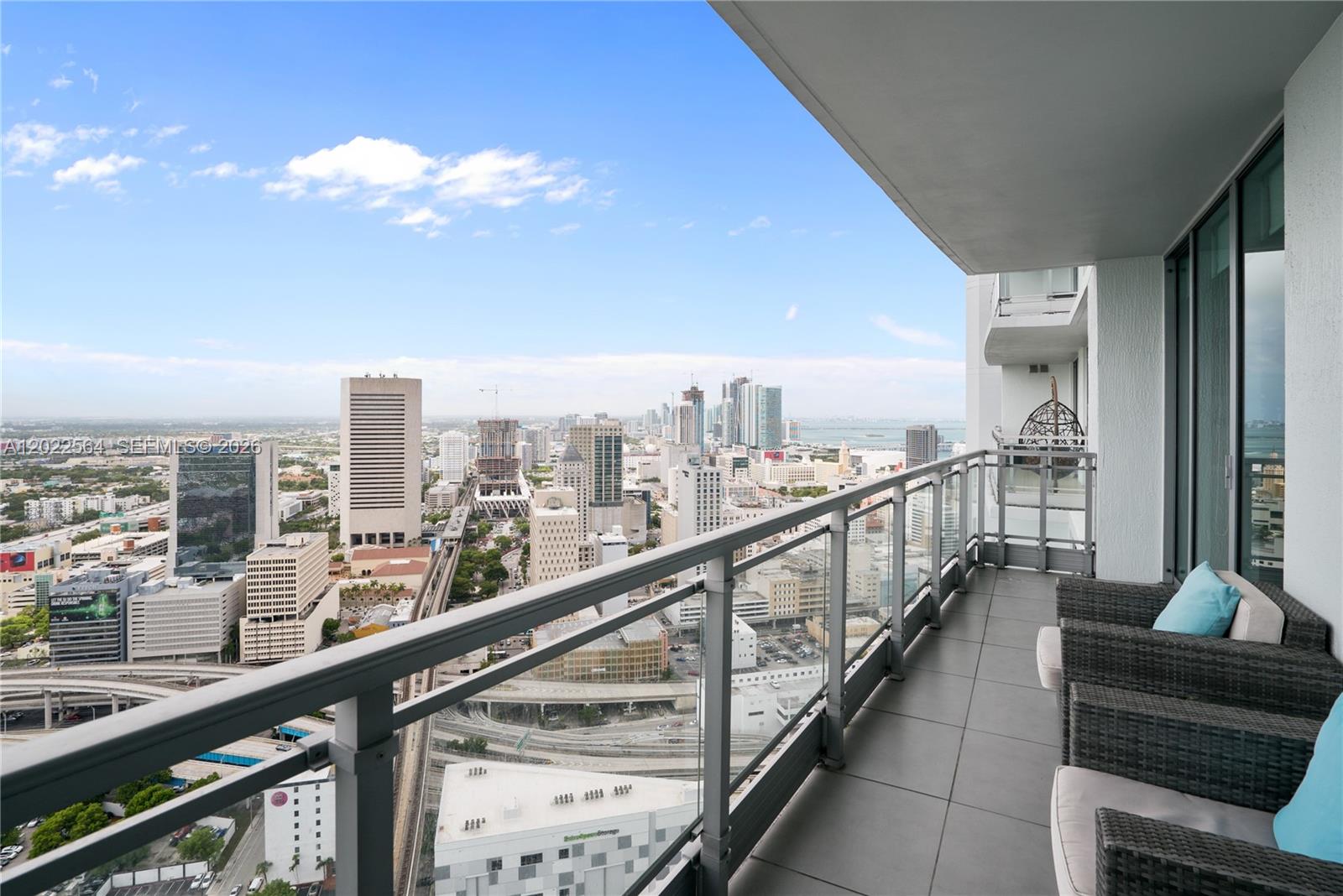 90 SW 3rd St #4308, Miami FL 33130