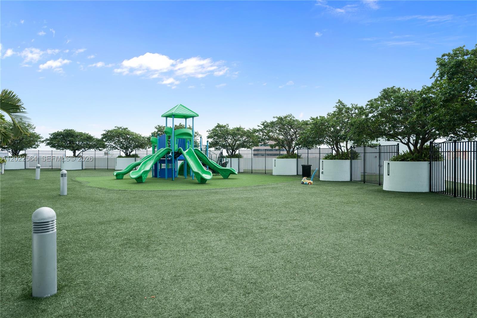 90 SW 3rd St #4308, Miami FL 33130
