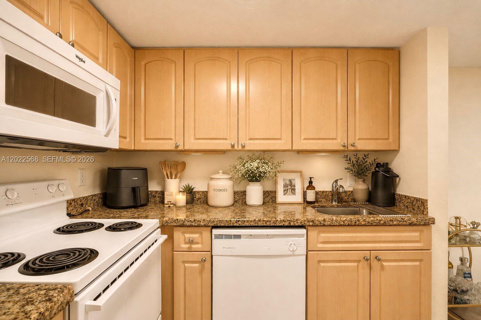 814 NW 36th Ave #302, Miami FL 33125