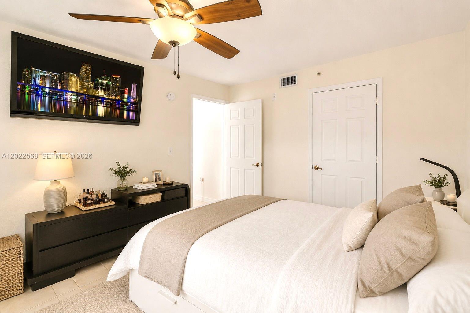814 NW 36th Ave #302, Miami FL 33125