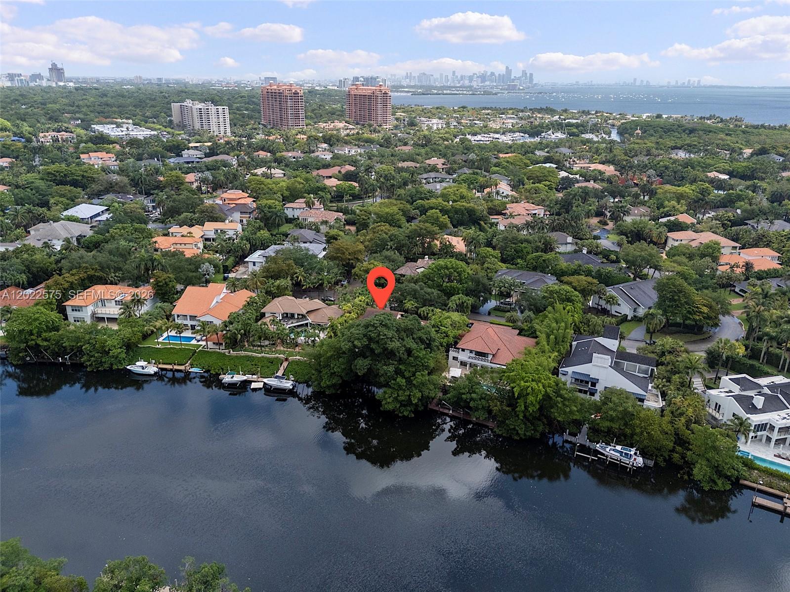 7244 E Lago Dr, Coral Gables FL 33143