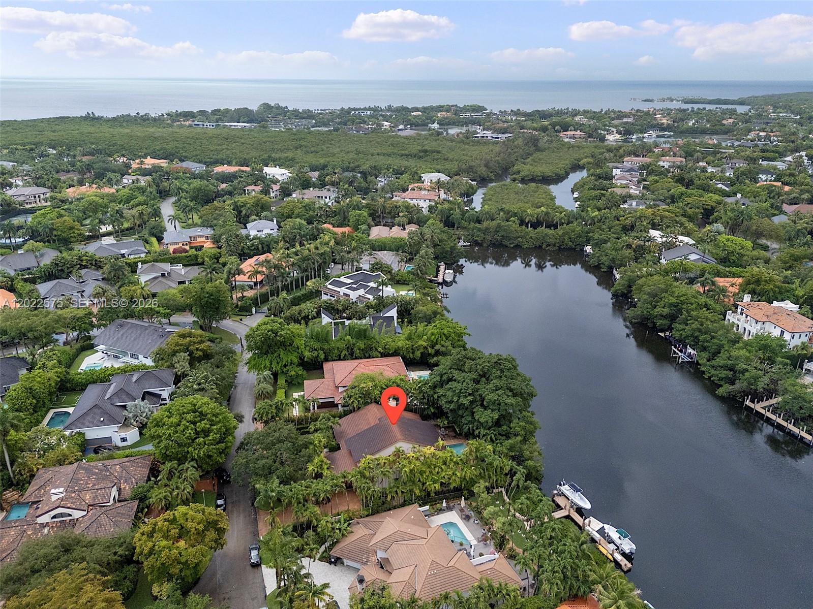 7244 E Lago Dr, Coral Gables FL 33143