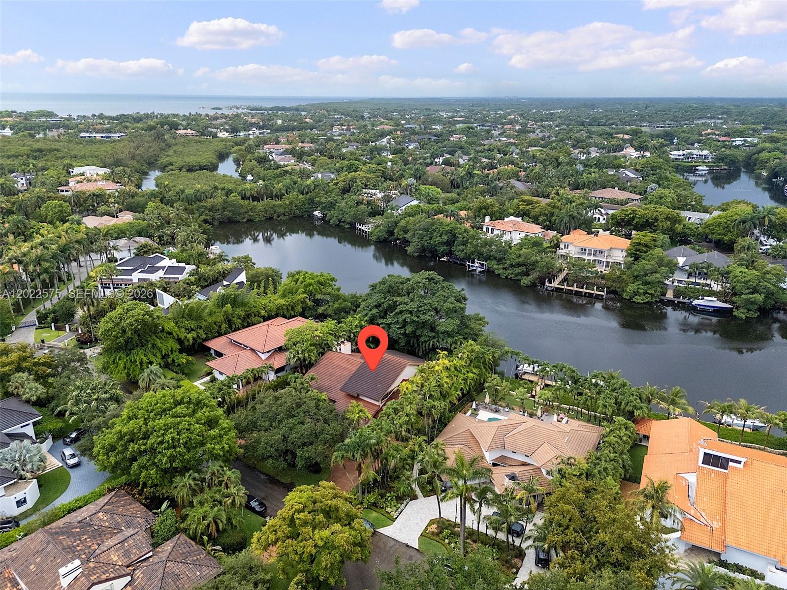 7244 E Lago Dr, Coral Gables FL 33143