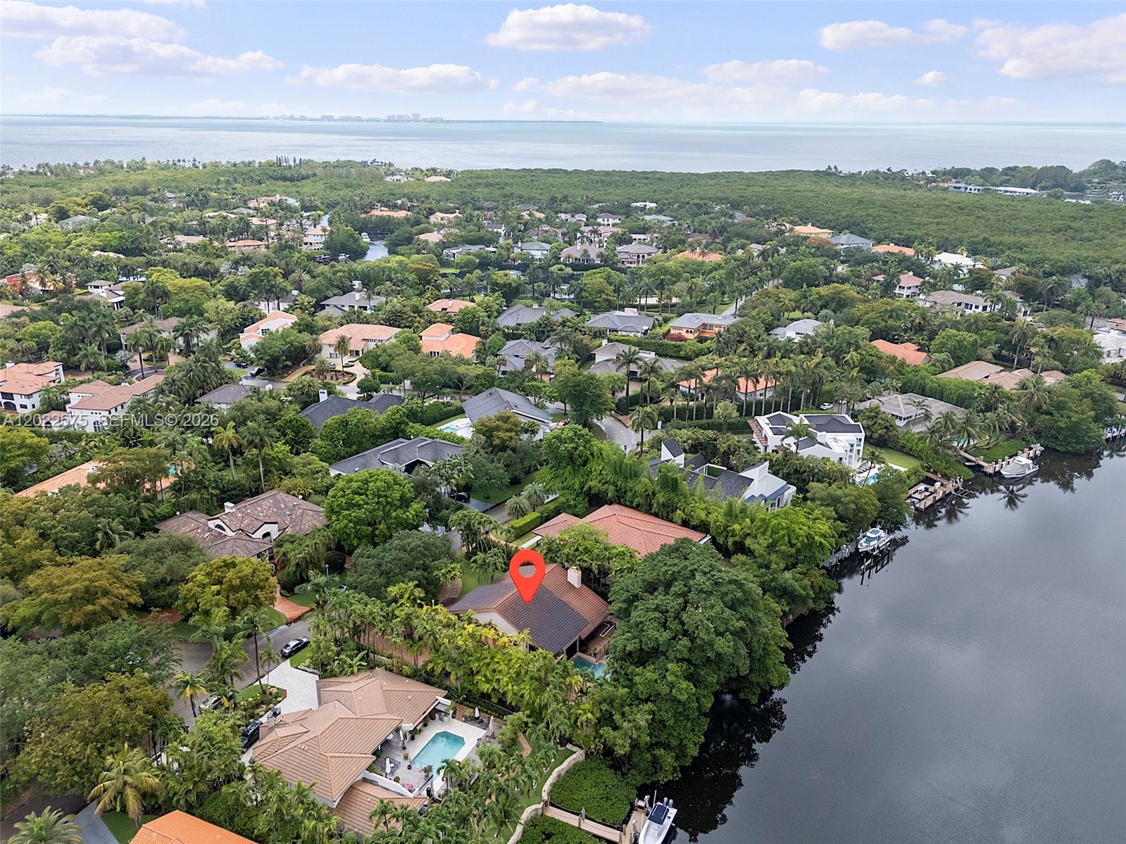 7244 E Lago Dr, Coral Gables FL 33143