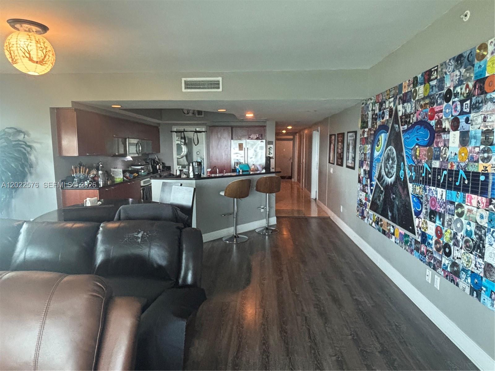 14951 ROYAL OAKS LN #1909, North Miami FL 33181
