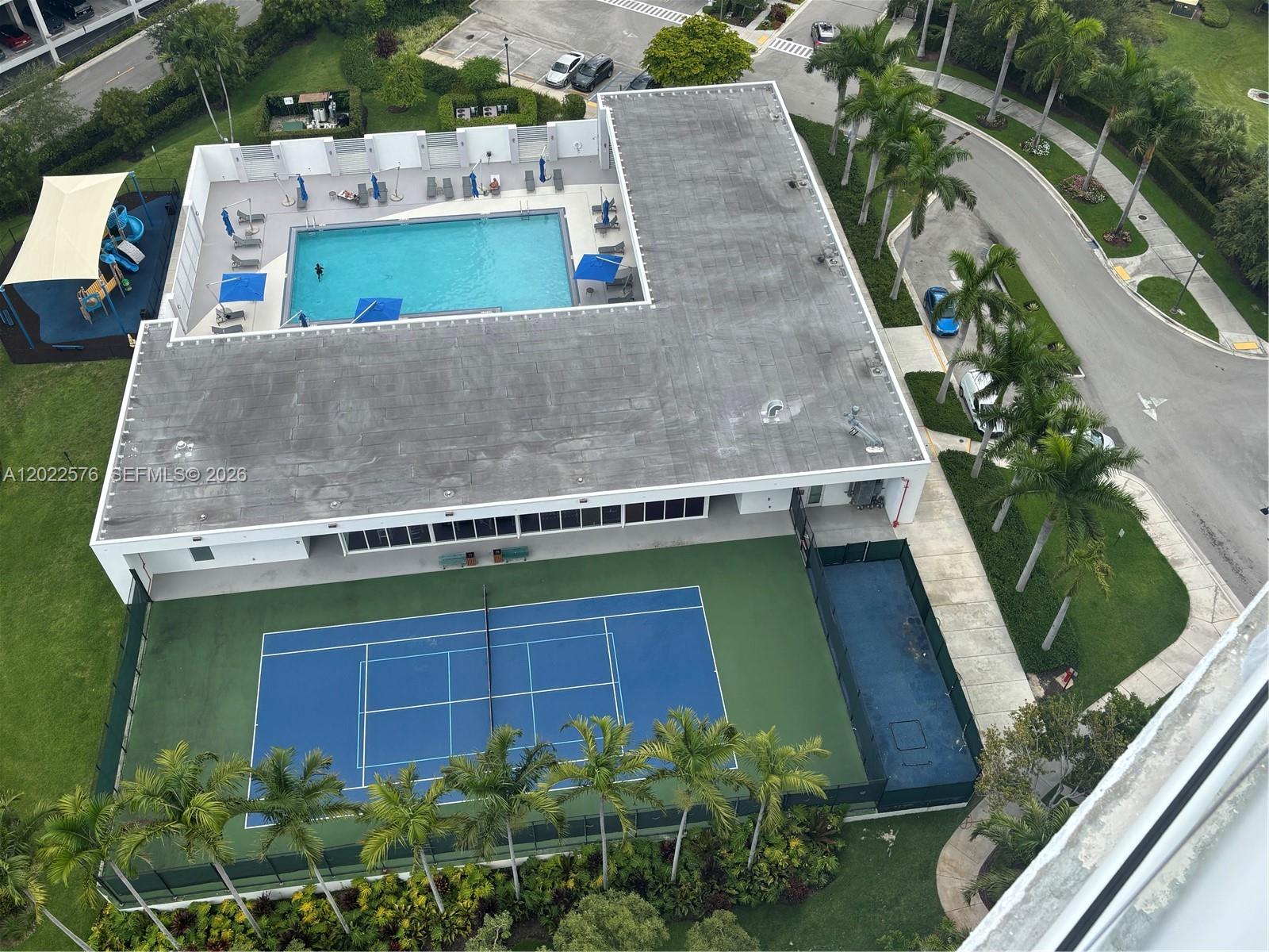 14951 ROYAL OAKS LN #1909, North Miami FL 33181
