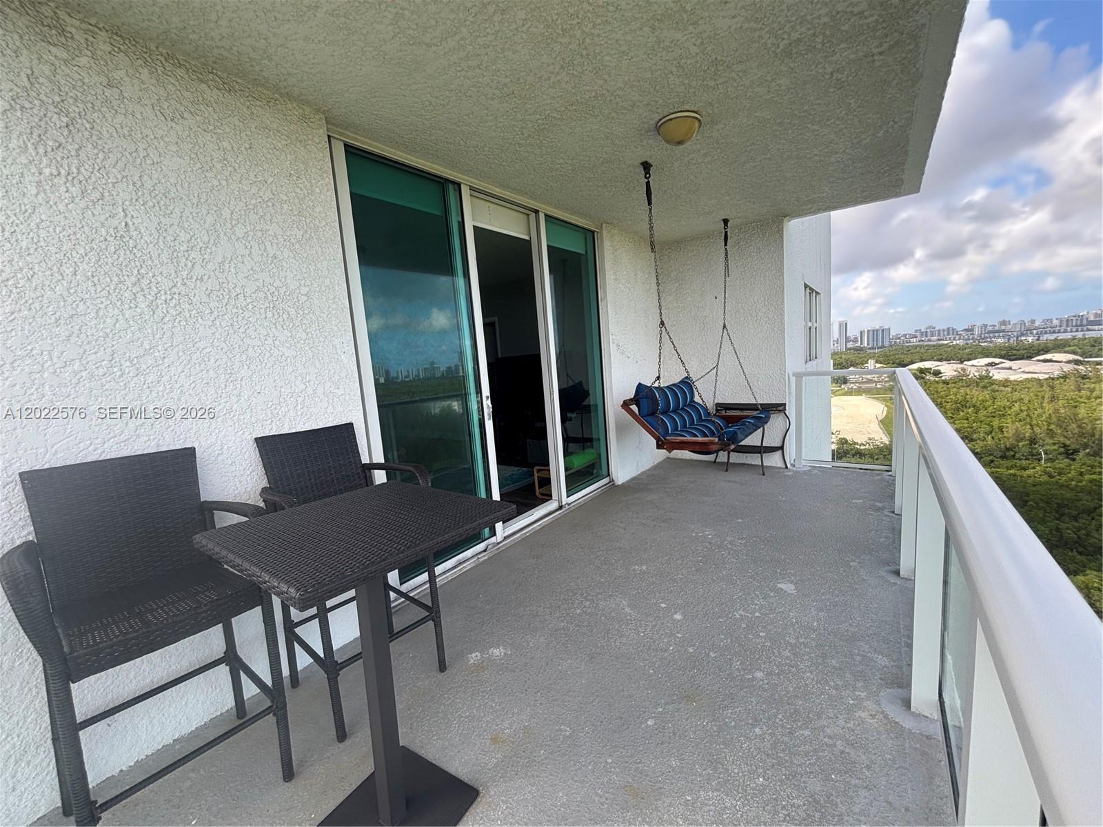 14951 ROYAL OAKS LN #1909, North Miami FL 33181
