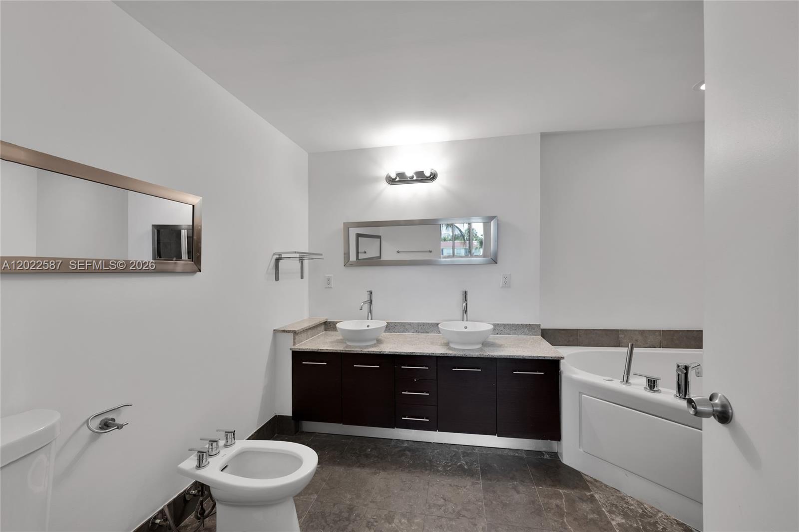 3029 NE 188th St #301, Aventura FL 33180