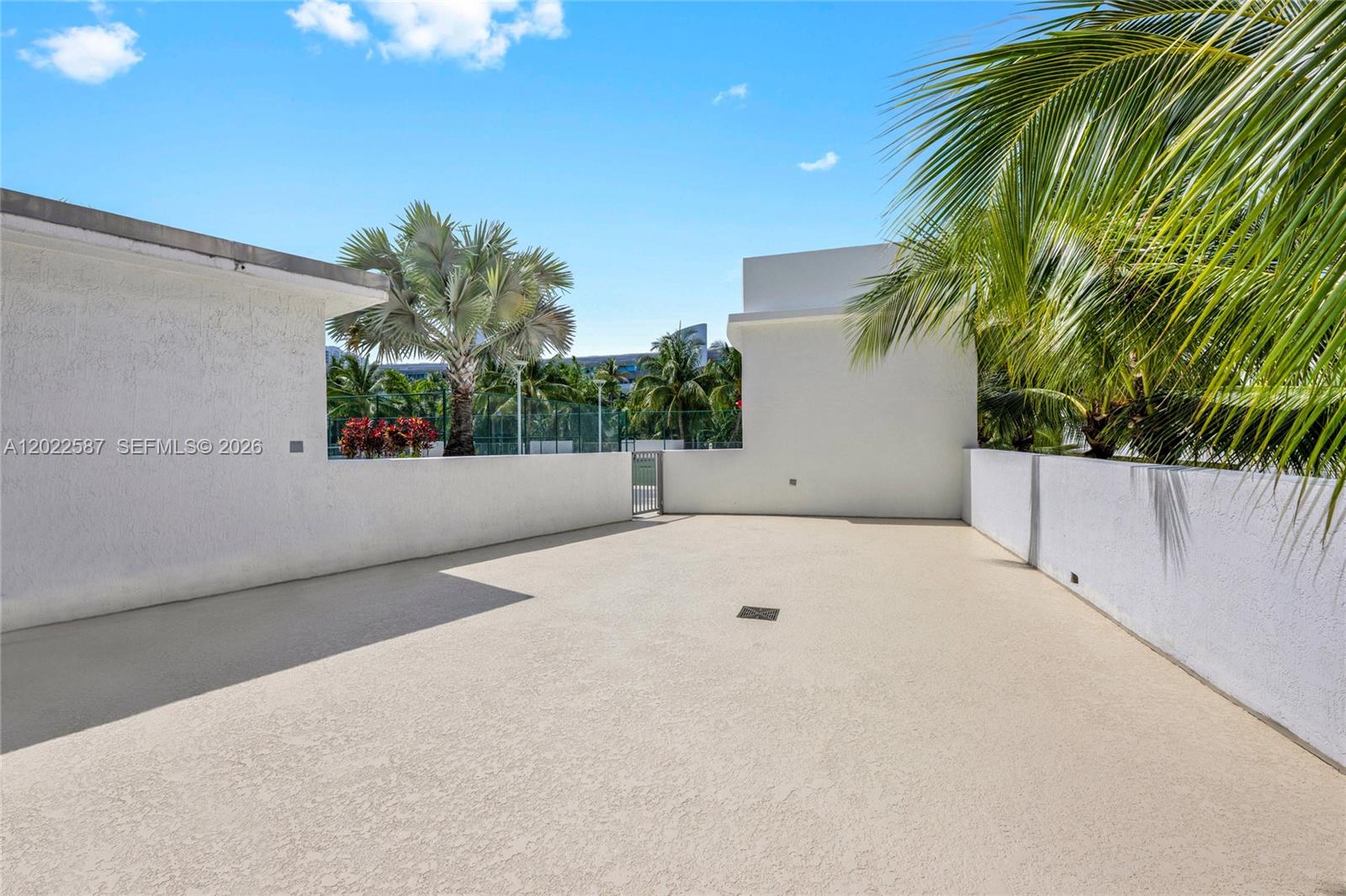 3029 NE 188th St #301, Aventura FL 33180