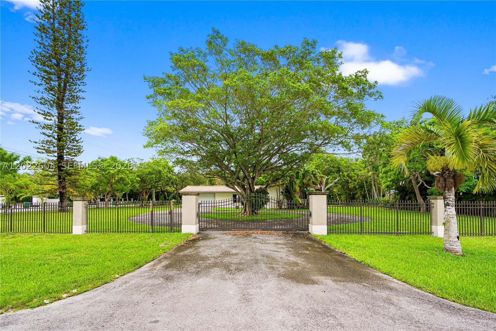 6801 SW 102nd Ave #0, Miami FL 33173