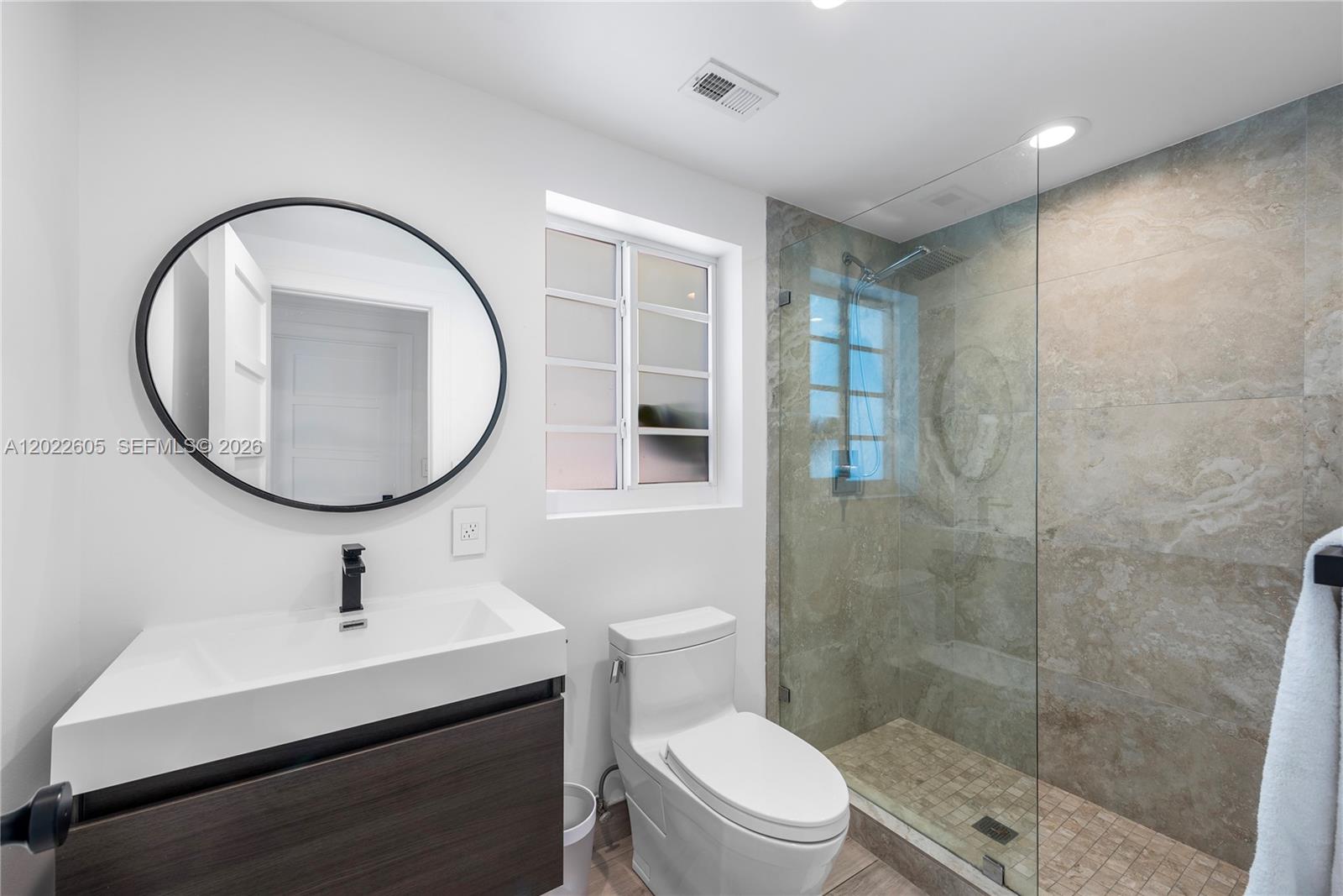 5236 Pine Tree Dr, Miami Beach FL 33140