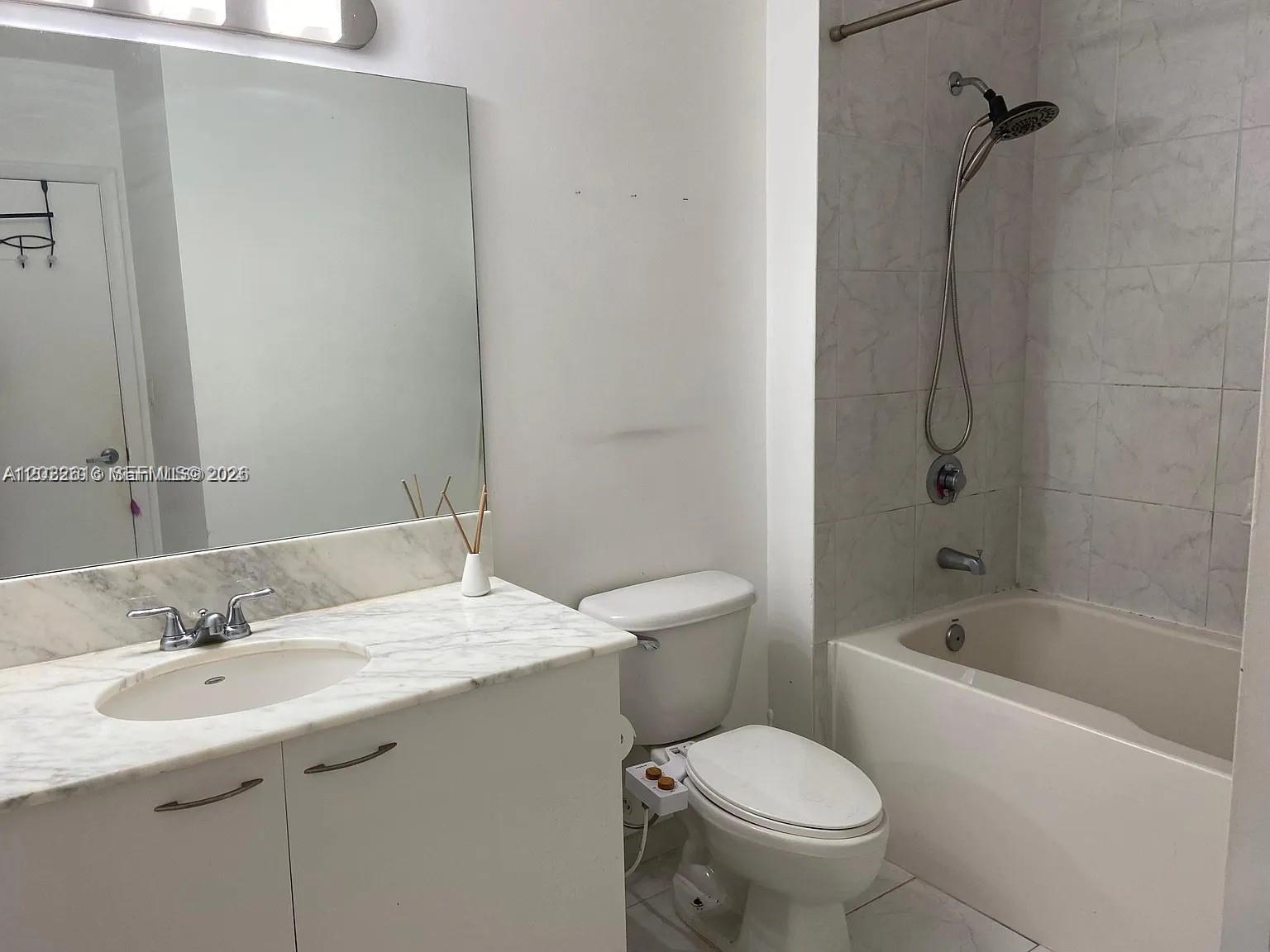 133 NE 2nd Ave #2302, Miami FL 33132