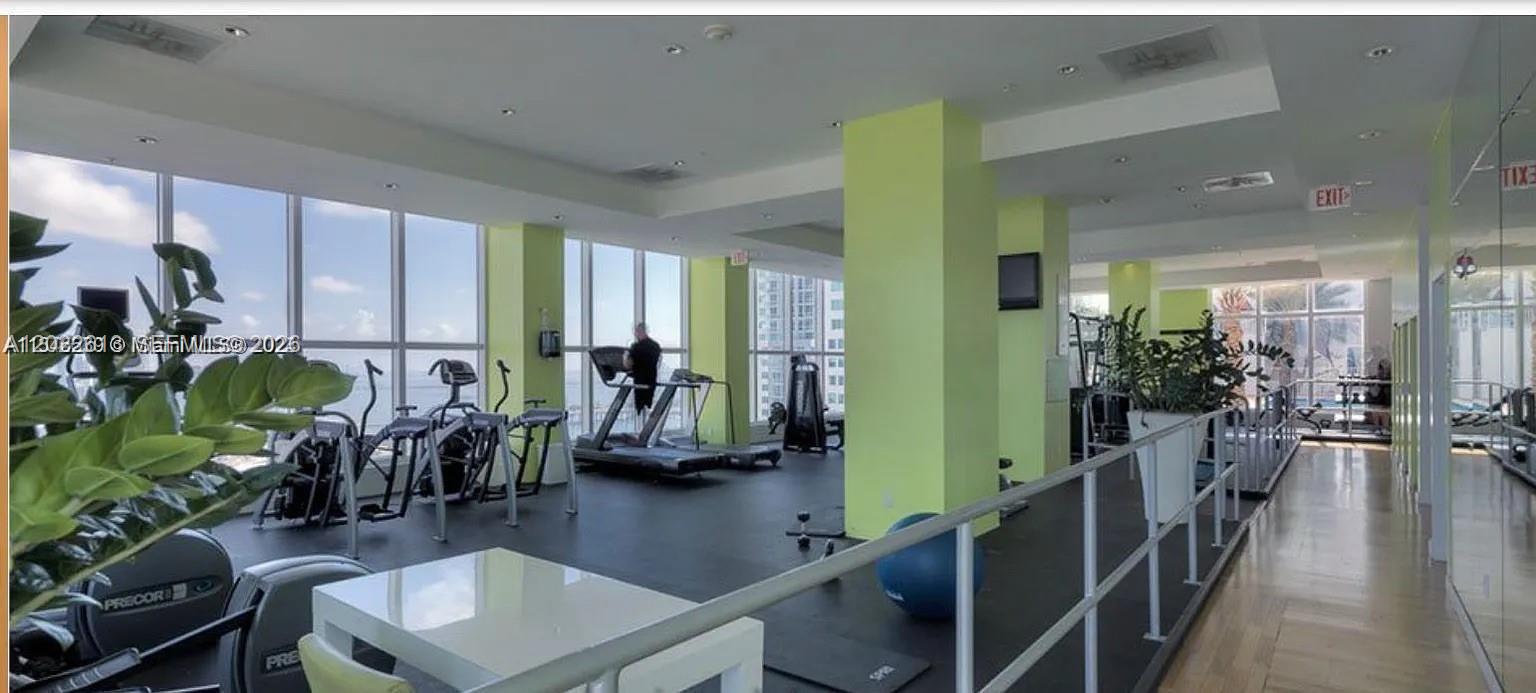 133 NE 2nd Ave #2302, Miami FL 33132