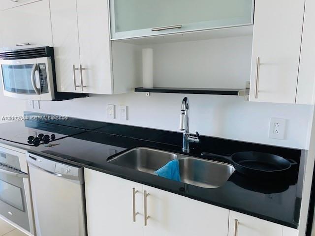 60 SW 13th St #3622, Miami FL 33130