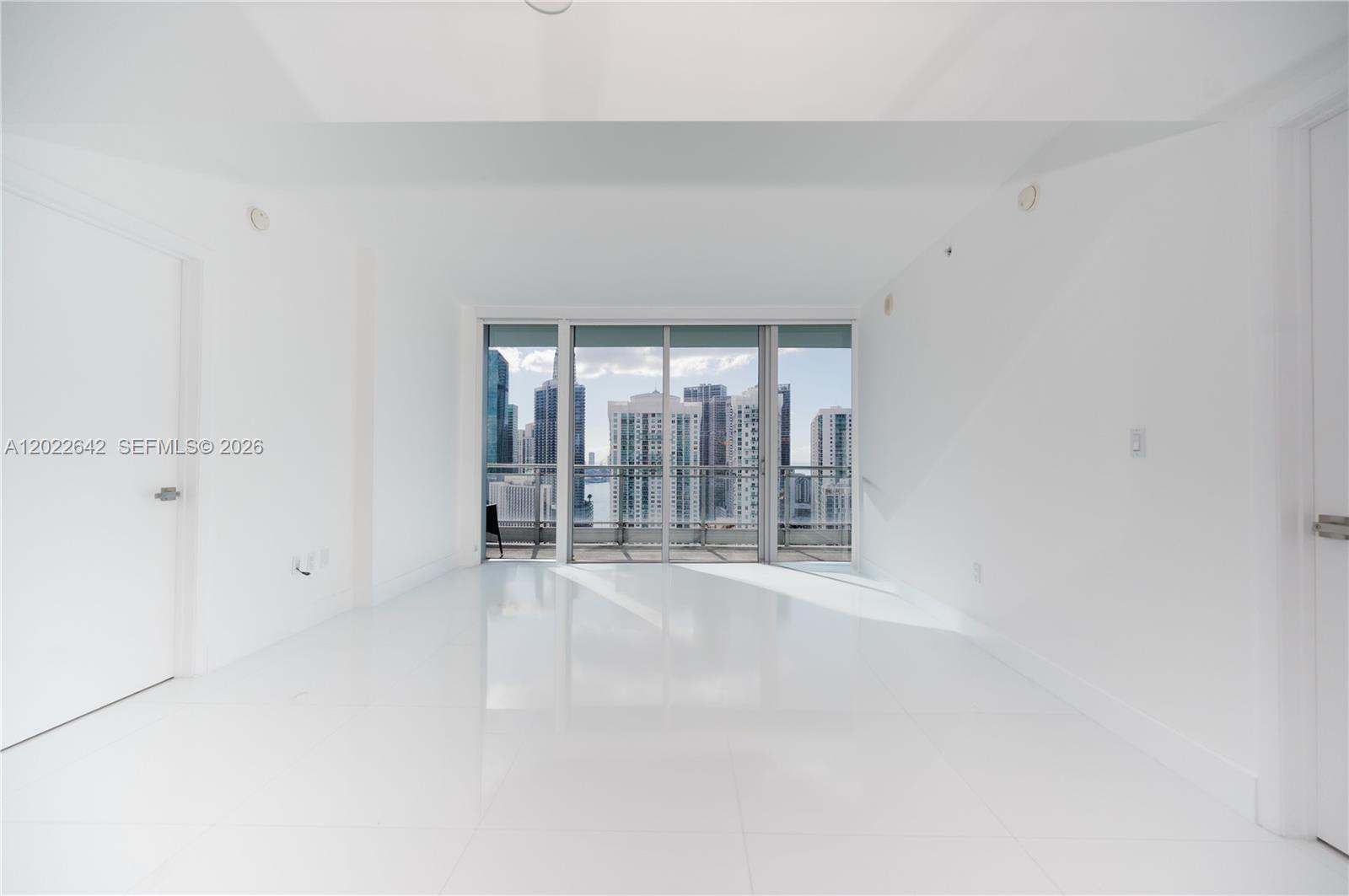 92 SW 3rd St #3411, Miami FL 33130