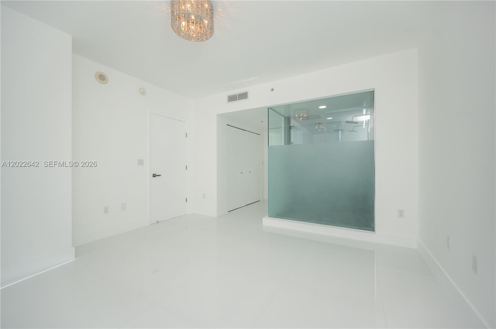 92 SW 3rd St #3411, Miami FL 33130