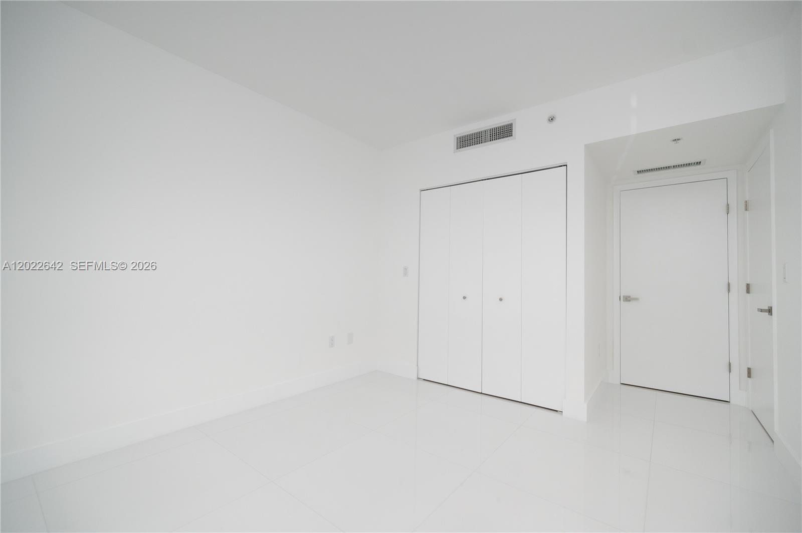 92 SW 3rd St #3411, Miami FL 33130
