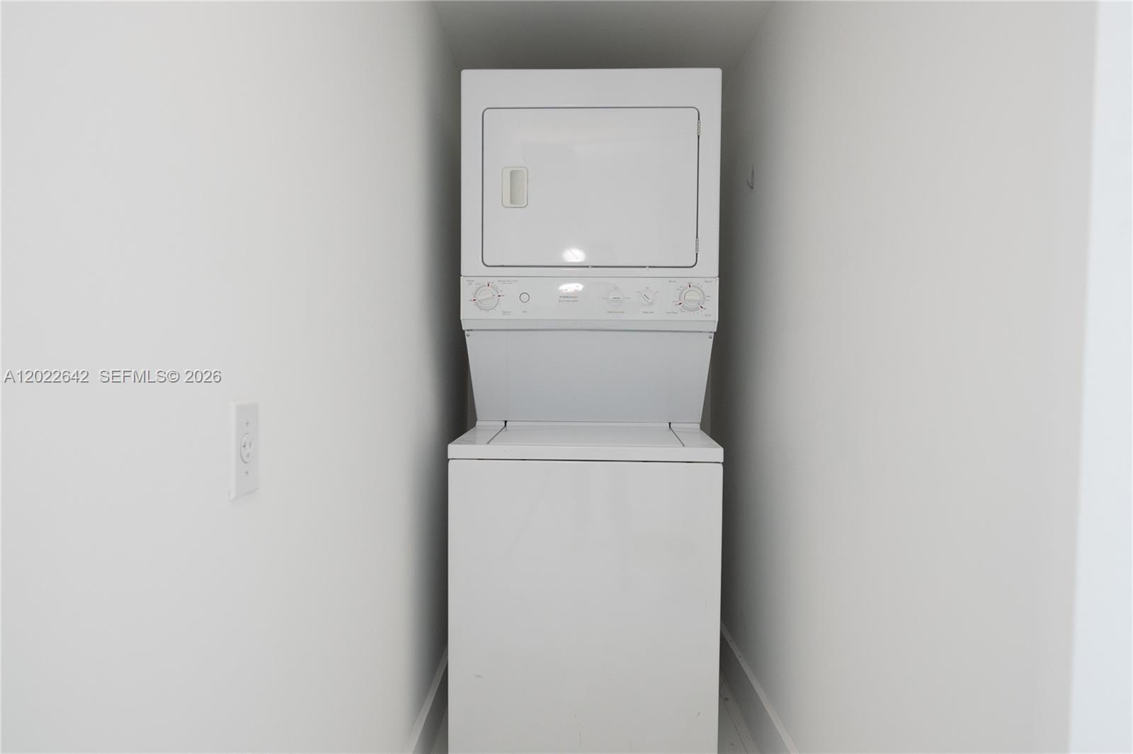 92 SW 3rd St #3411, Miami FL 33130