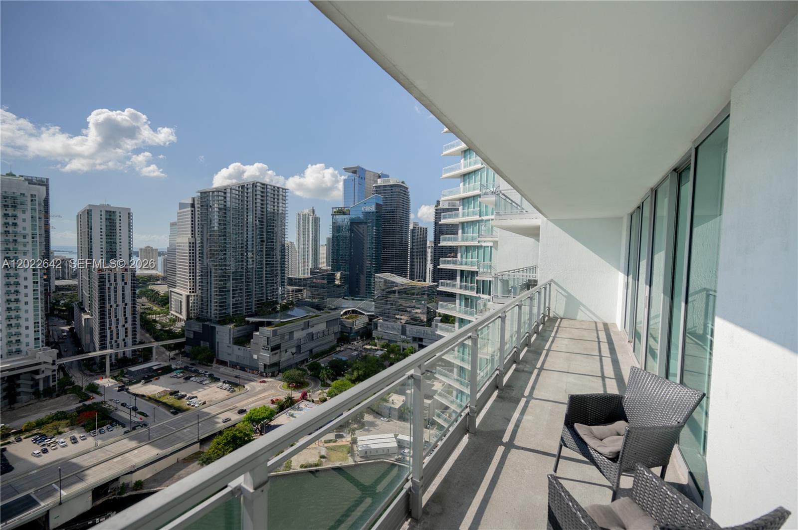 92 SW 3rd St #3411, Miami FL 33130