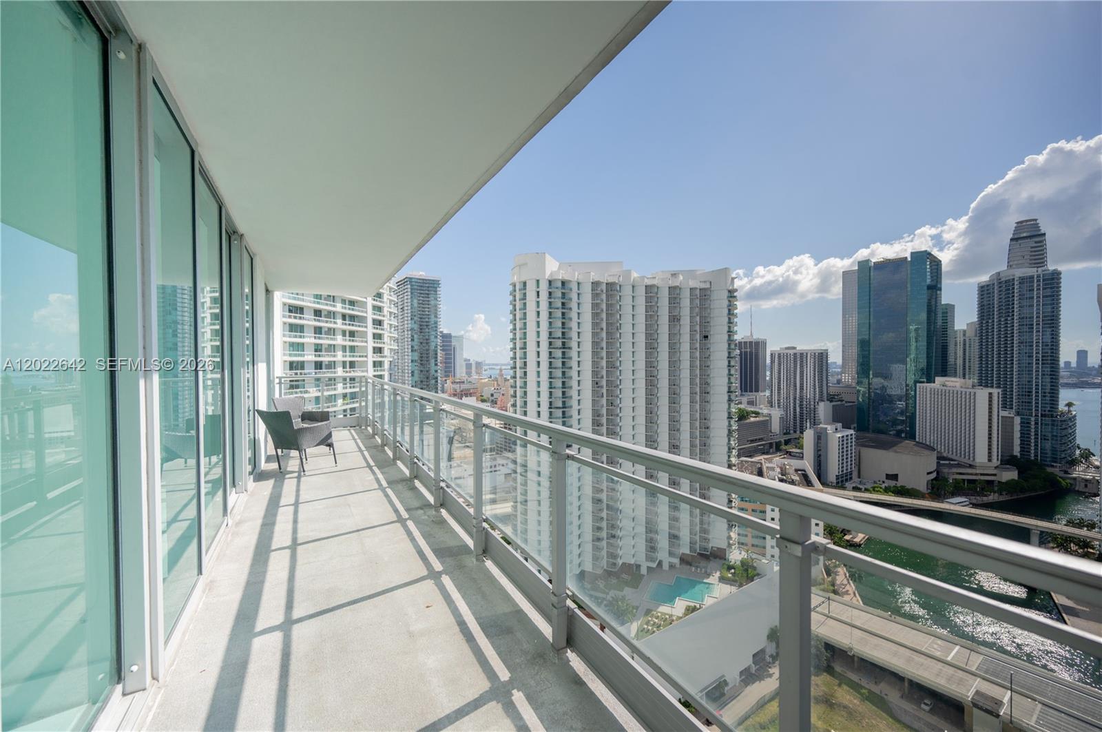 92 SW 3rd St #3411, Miami FL 33130