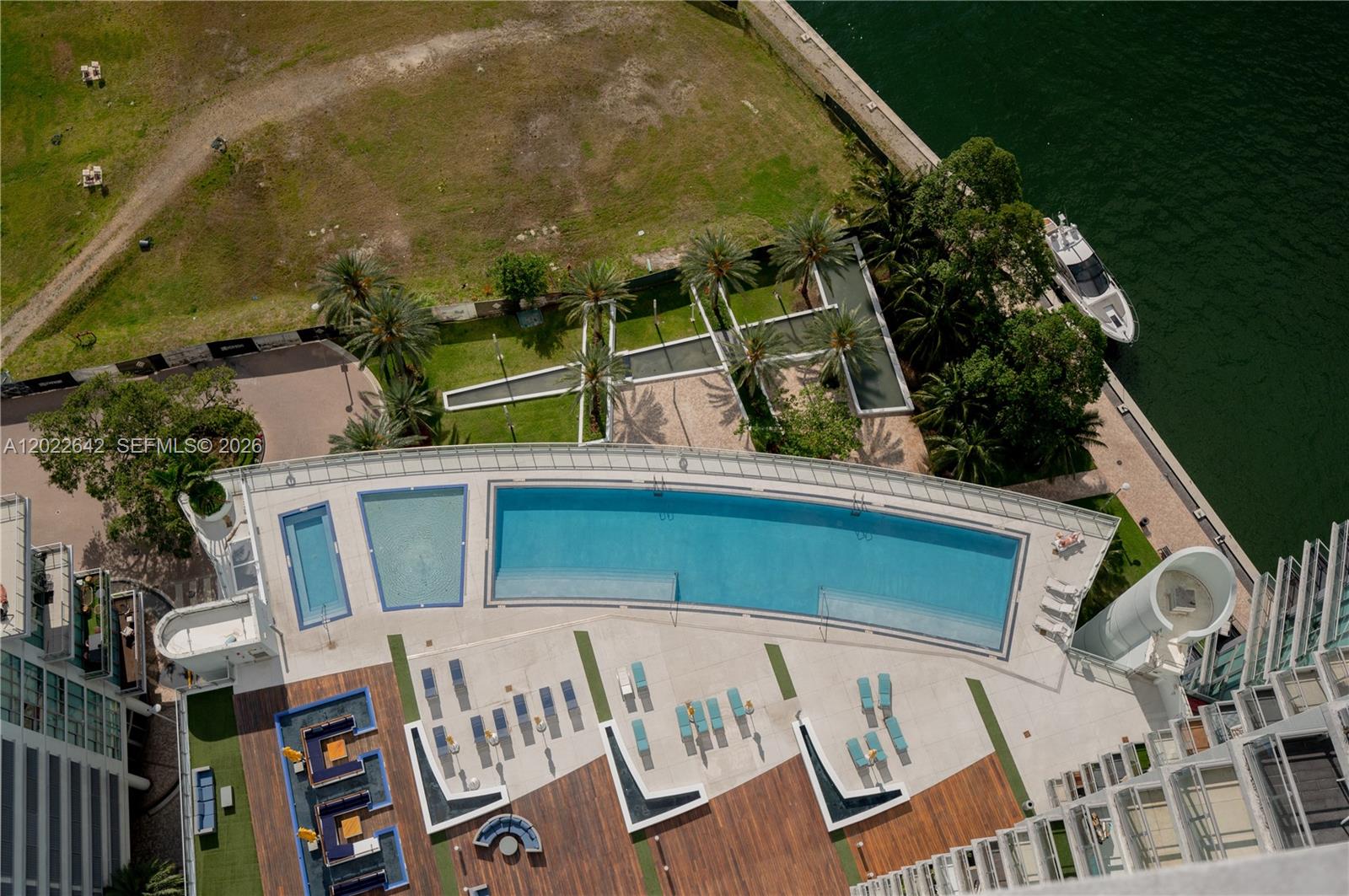 92 SW 3rd St #3411, Miami FL 33130
