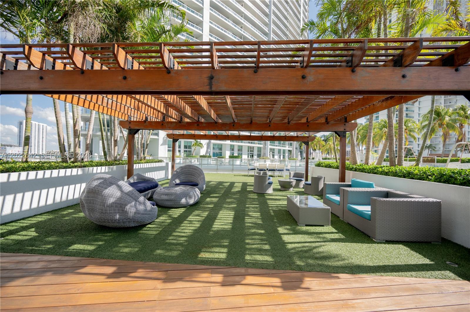 92 SW 3rd St #3411, Miami FL 33130