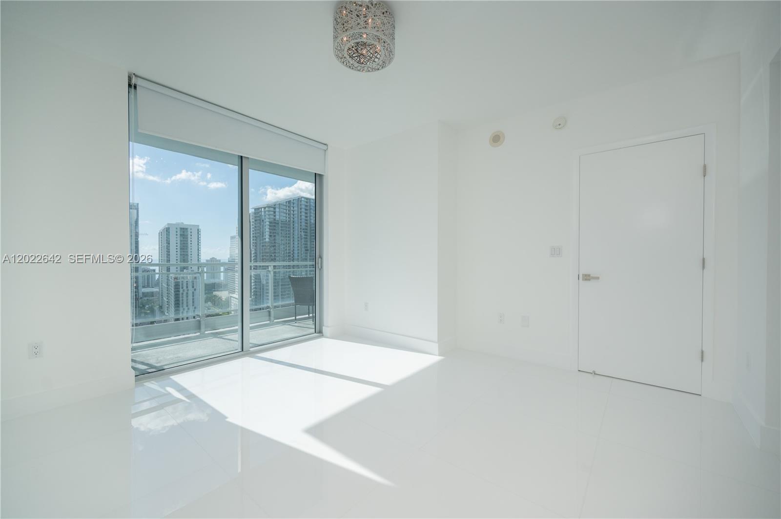 92 SW 3rd St #3411, Miami FL 33130
