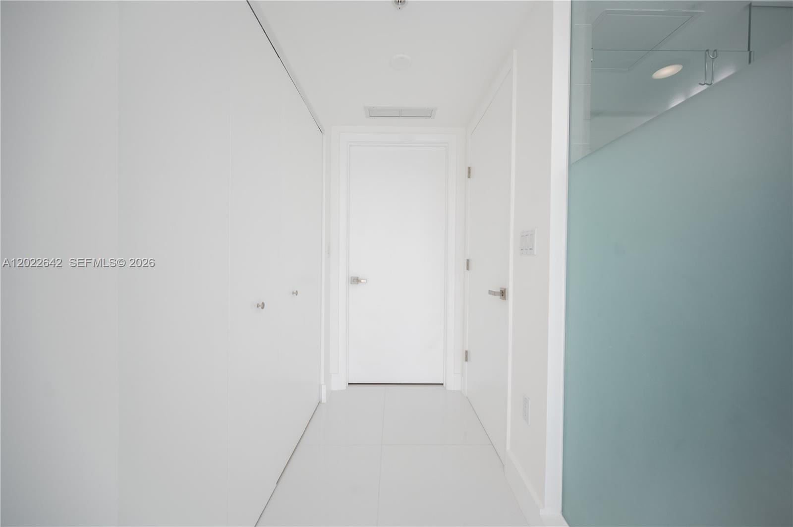 92 SW 3rd St #3411, Miami FL 33130