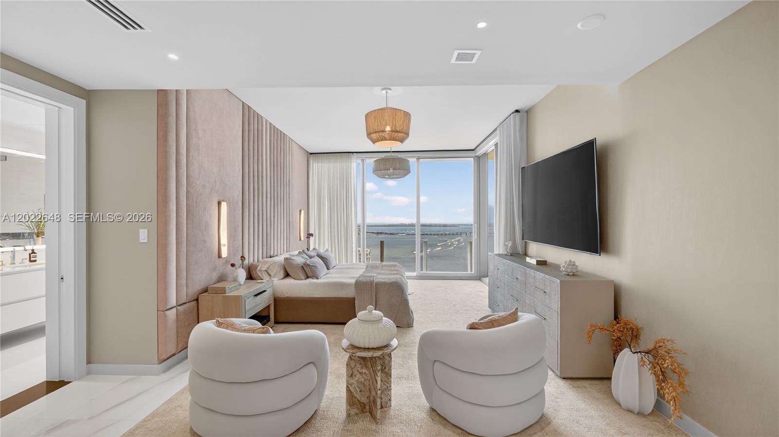 300 Biscayne Blvd Way #3604, Miami FL 33131