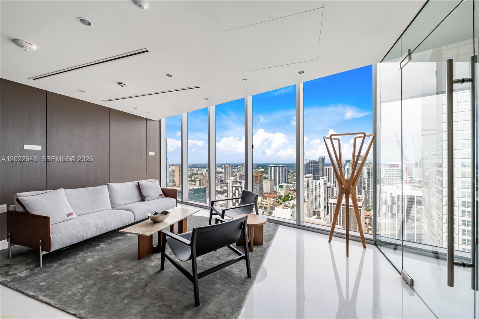 300 Biscayne Blvd Way #3604, Miami FL 33131