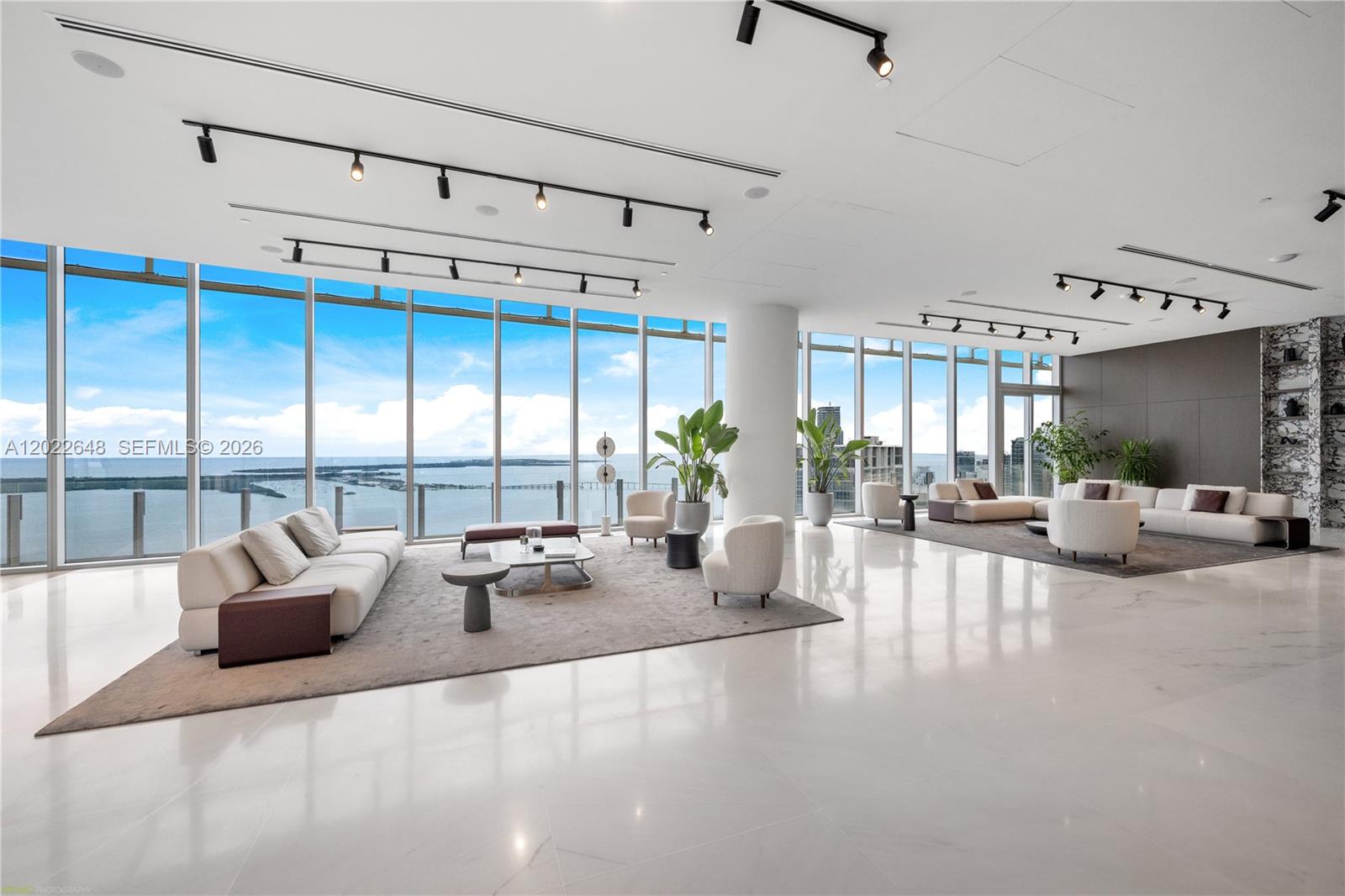 300 Biscayne Blvd Way #3604, Miami FL 33131