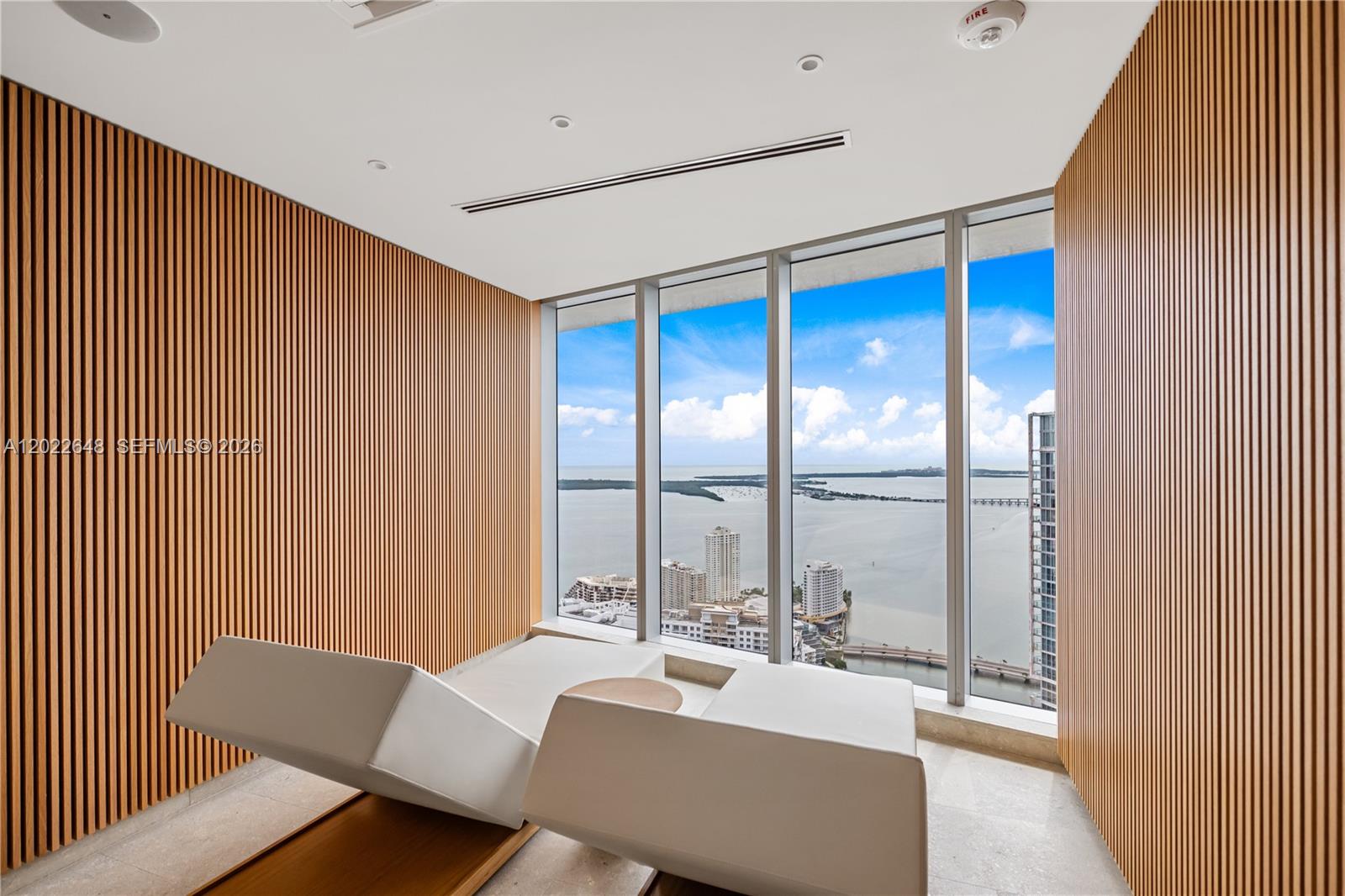 300 Biscayne Blvd Way #3604, Miami FL 33131