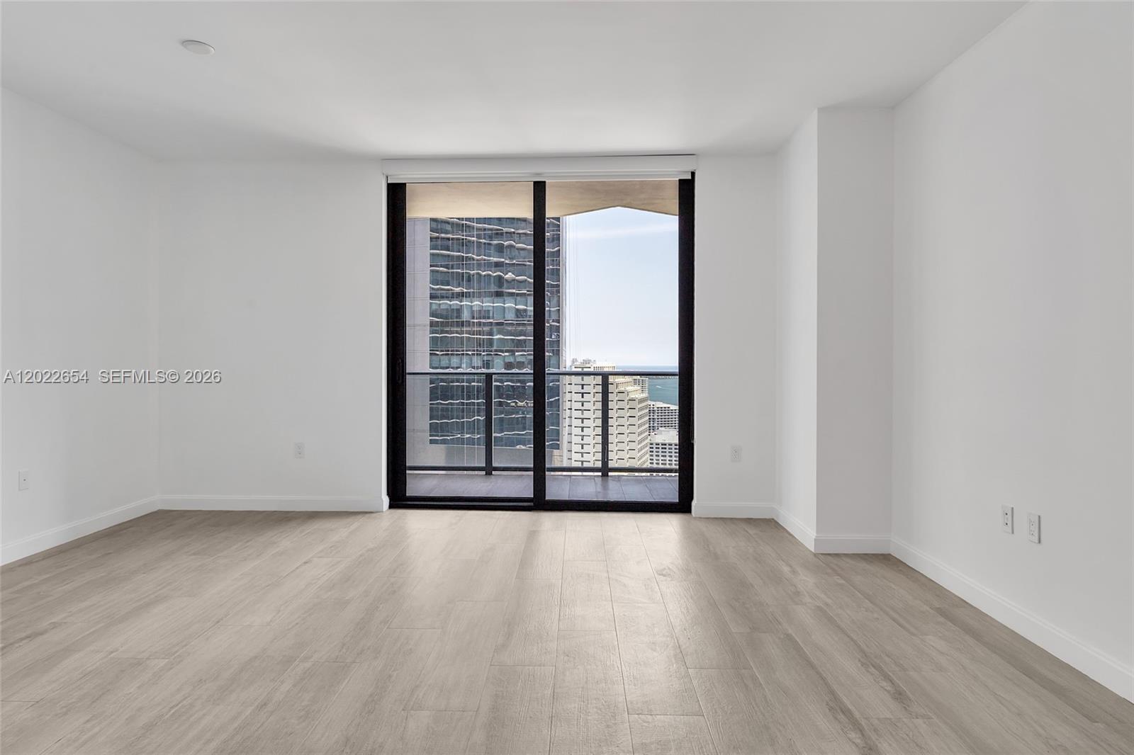 45 SW 9th St #3502, Miami FL 33130