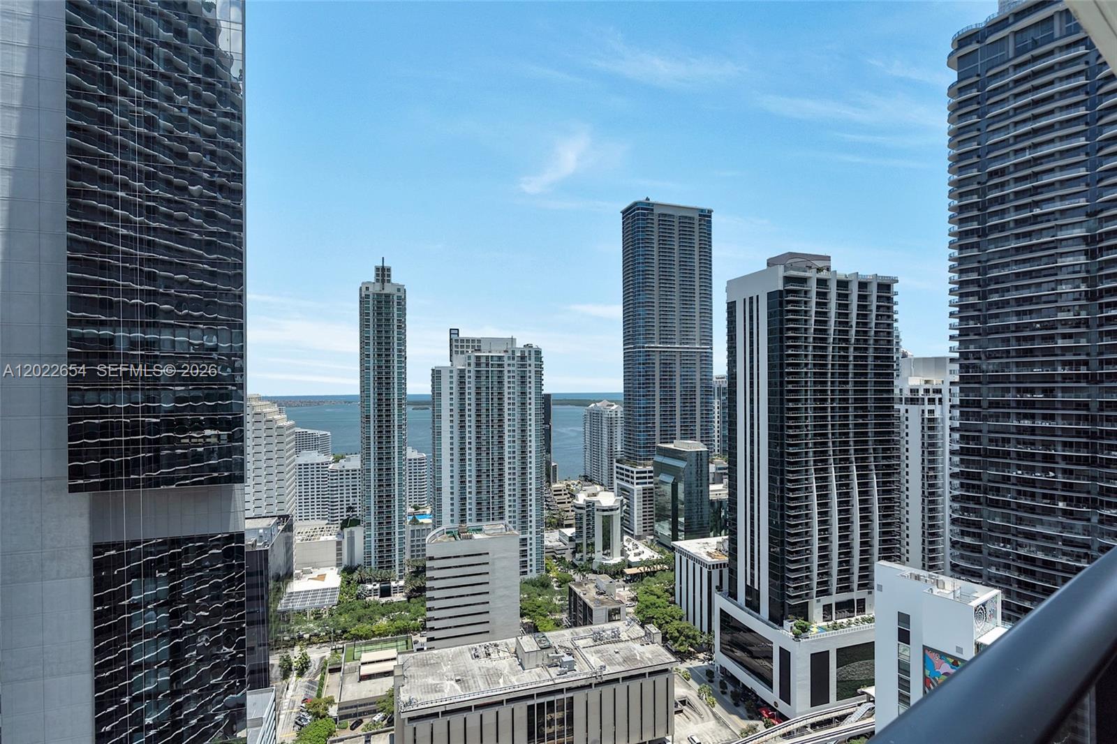 45 SW 9th St #3502, Miami FL 33130