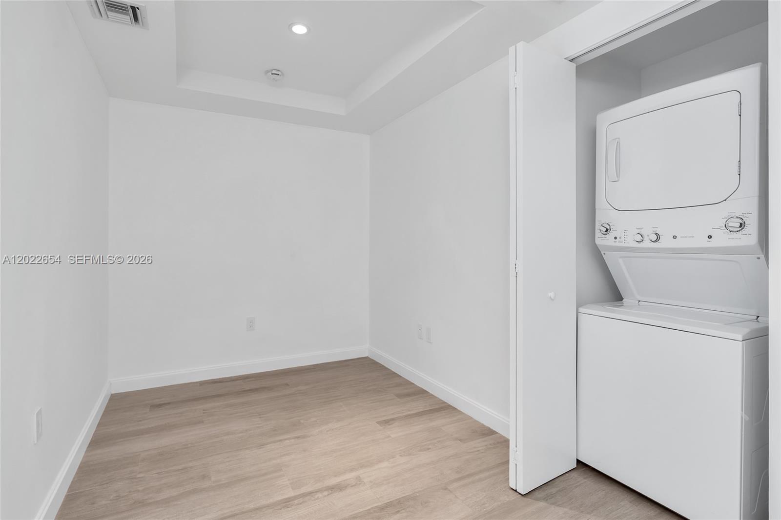 45 SW 9th St #3502, Miami FL 33130