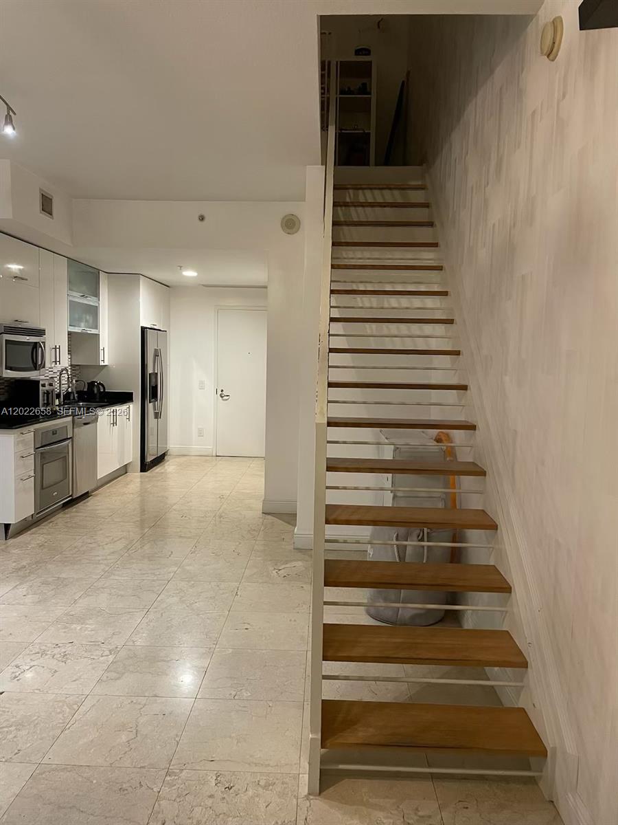 60 SW 13th St #2210, Miami FL 33130