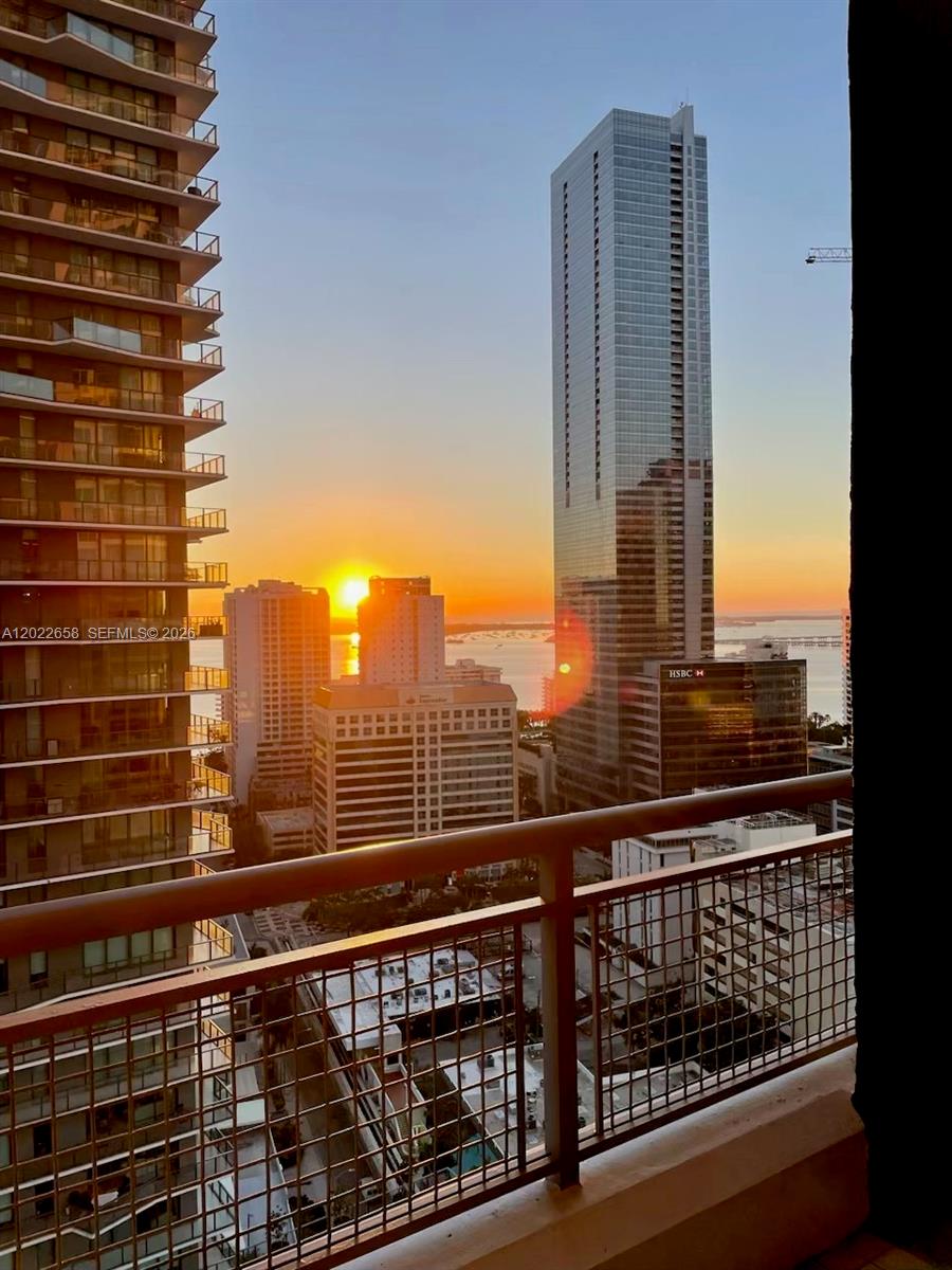 60 SW 13th St #2210, Miami FL 33130