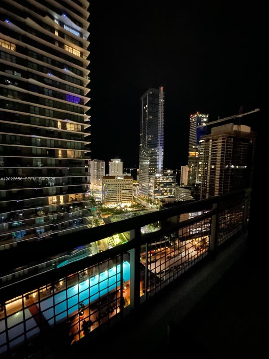 60 SW 13th St #2210, Miami FL 33130