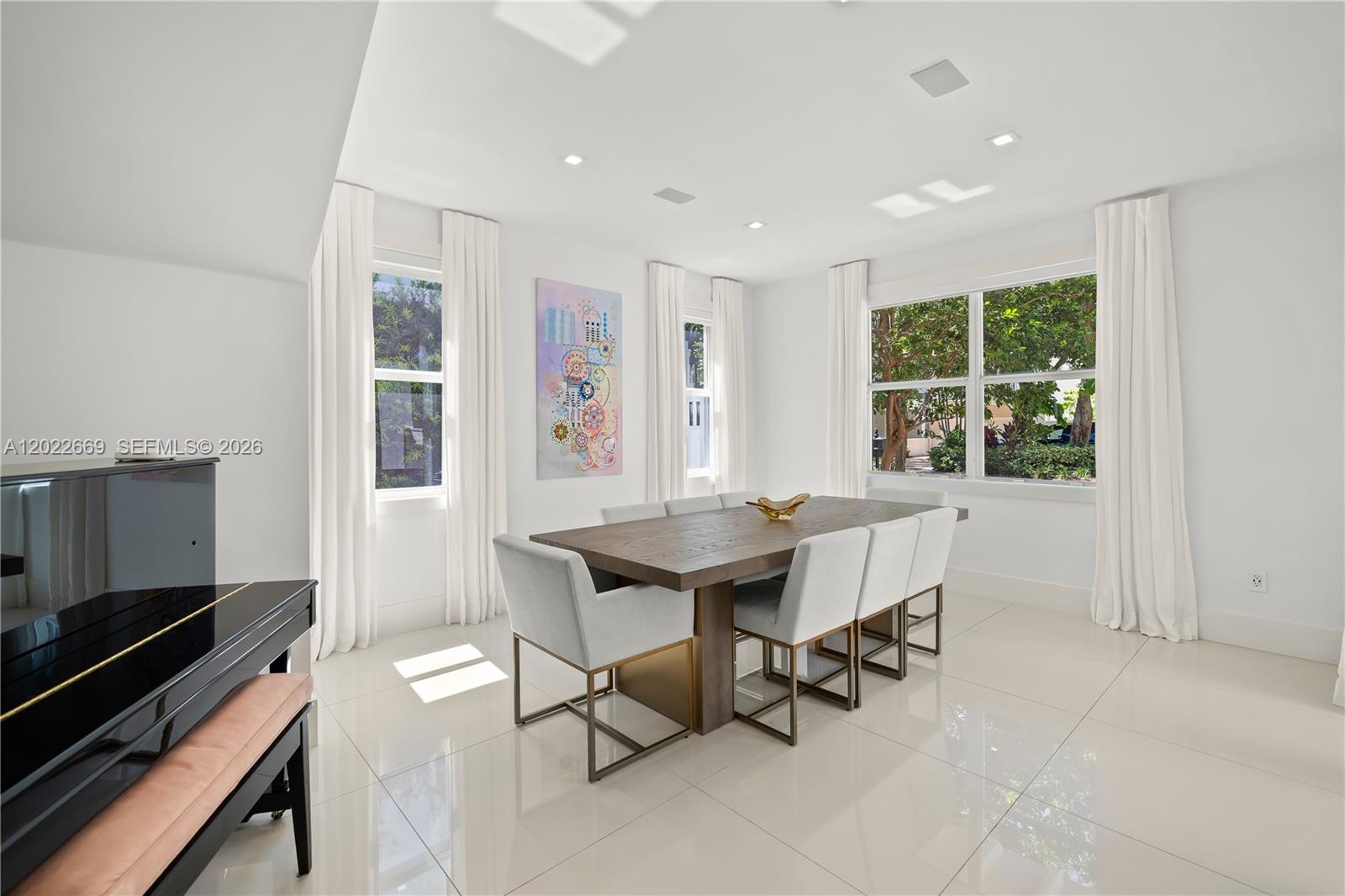 5700 SW 86th St, South Miami FL 33143