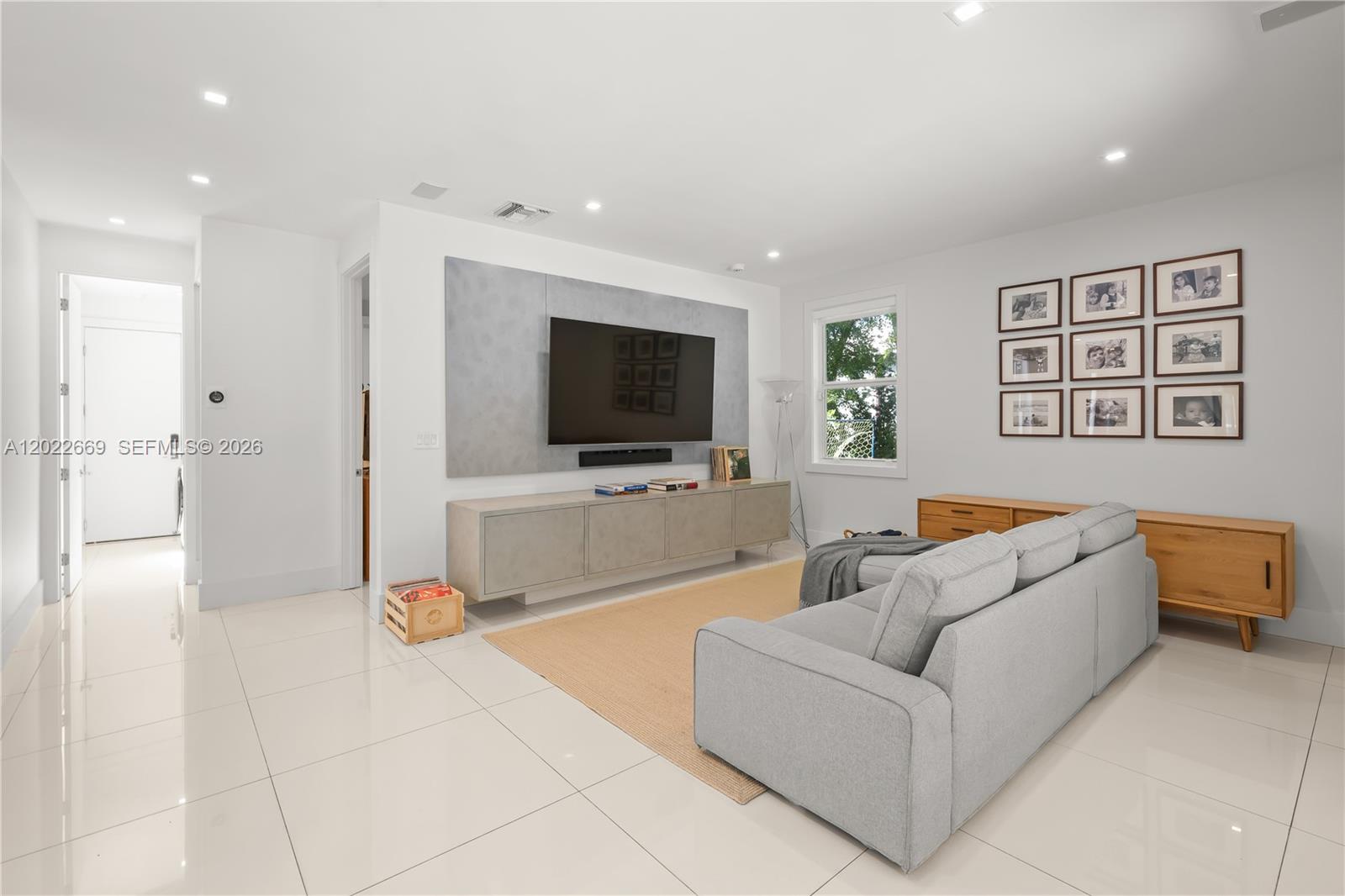 5700 SW 86th St, South Miami FL 33143