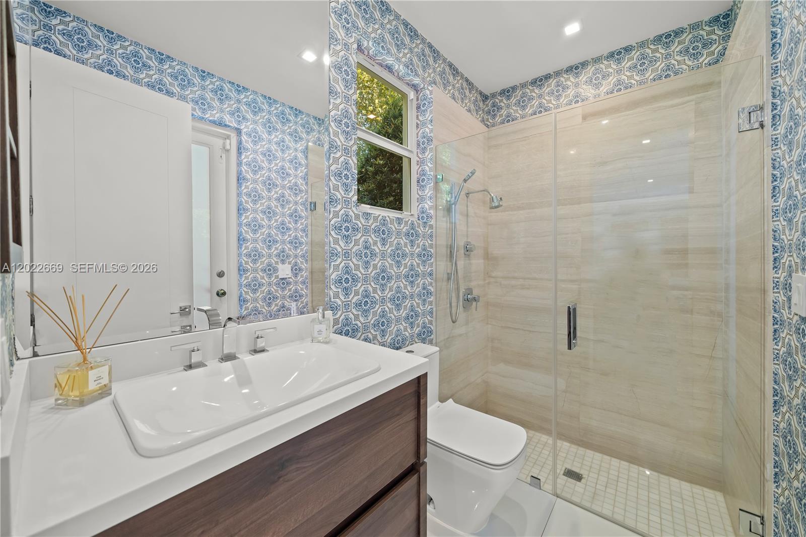 5700 SW 86th St, South Miami FL 33143