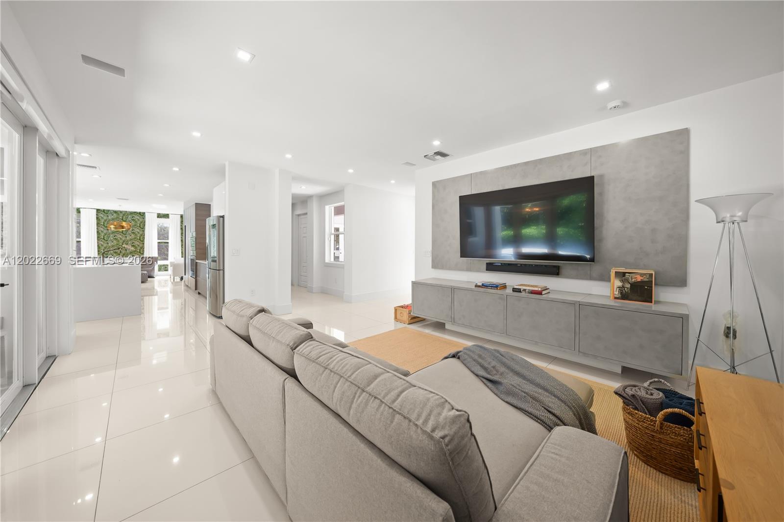 5700 SW 86th St, South Miami FL 33143