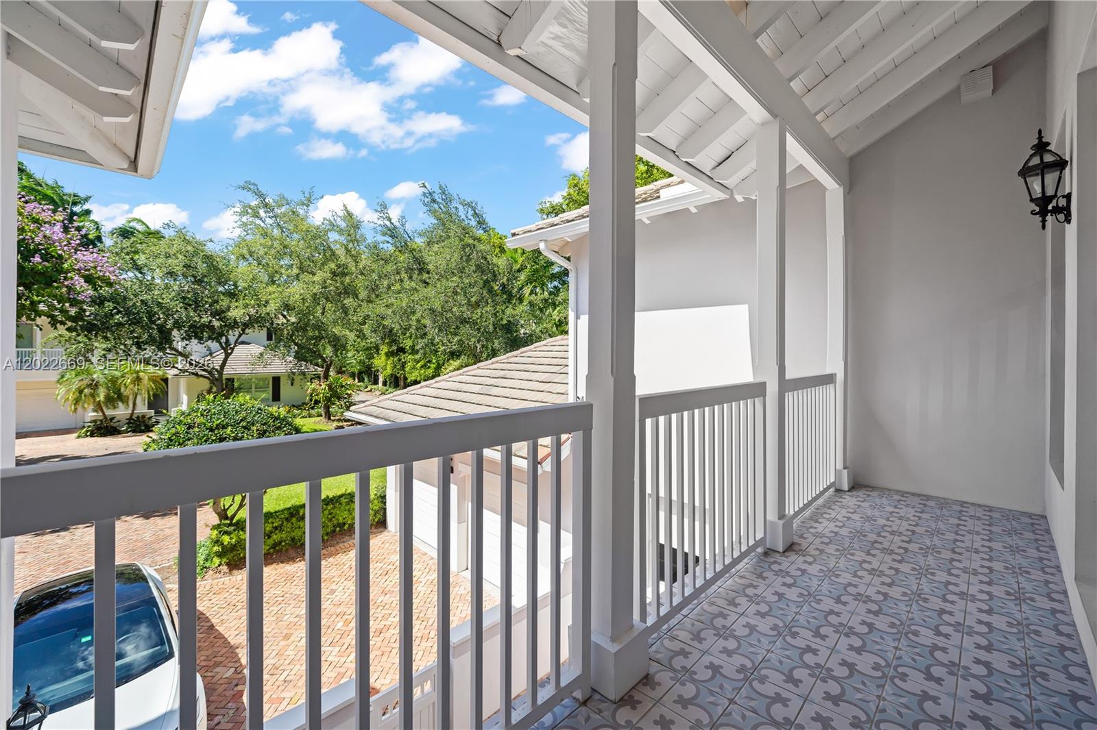 5700 SW 86th St, South Miami FL 33143